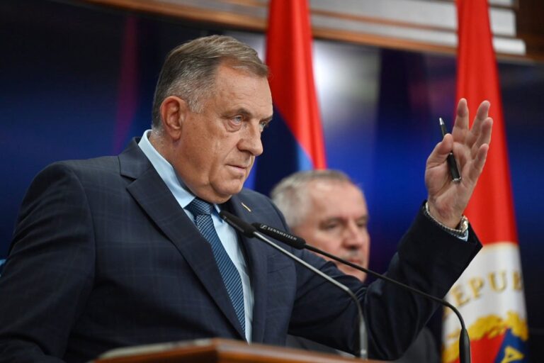 Dodik: SNSD neće na izbore za predsjednika Republike Srpske