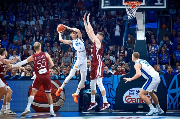 Letonija preživjela dramu: Porzingis srušio Estoniju VIDEO