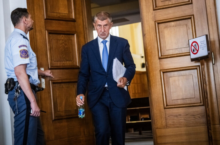 Hospitalizovan bivši premijer Češke; Napadnut tokom mitinga