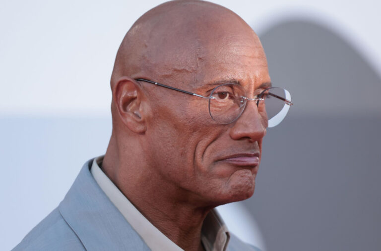 Dvejn Džonson se prepolovio: „Ne liči na sebe, šta mu se desilo?“ FOTO/VIDEO