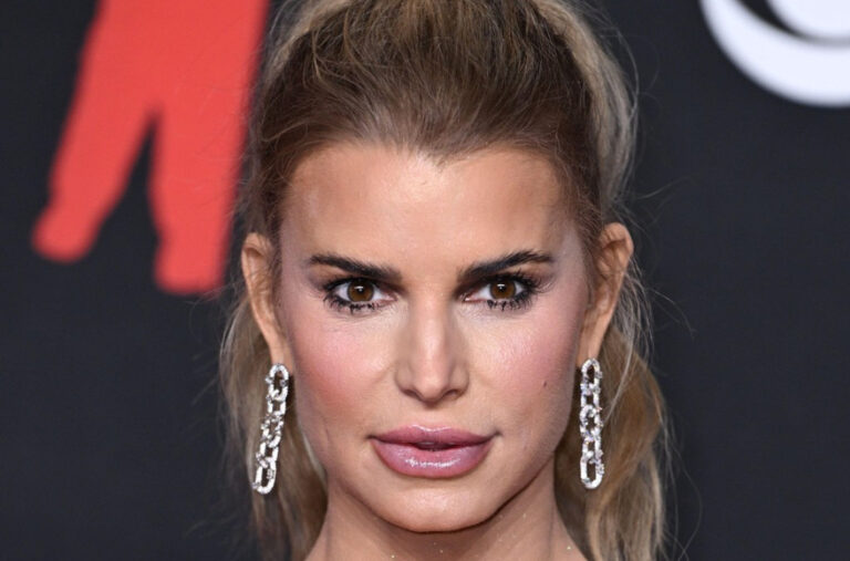 Džesika Simpson neprepoznatljiva: „Šta joj se desilo? Alergija?“ FOTO/VIDEO