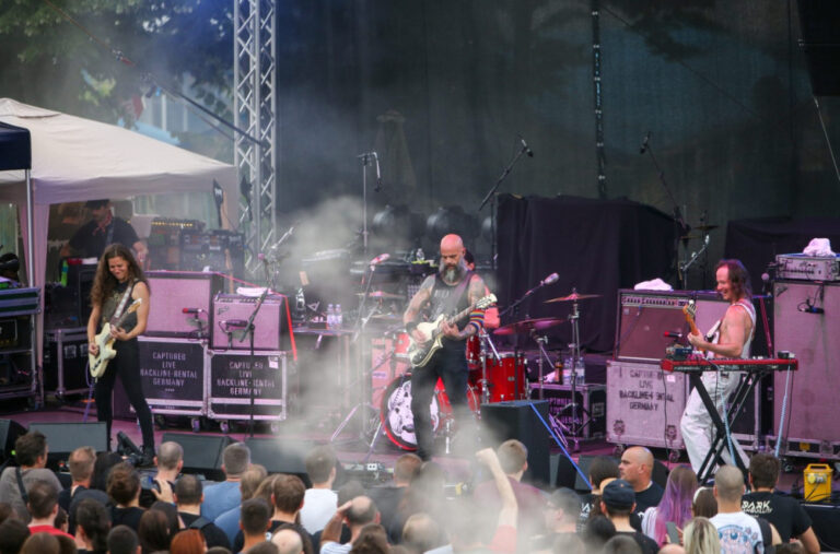 Iznenada preminuo bubnjar benda: „Molimo za razumevanje“