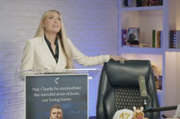 Supruga Čarlija Kirka: „Krik ove udovice odjekivaće svujetom kao bojni poklič“ FOTO/VIDEO