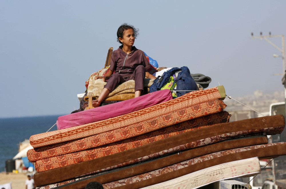 Pokrenuta snažna operacija: Hiljade civila pokušava da pobegne; Ovo je pakao, bombardovanje traje satima