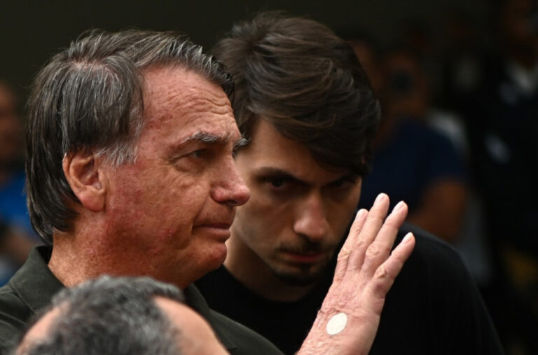 Bolsonaro hospitalizovan: Sproveden u bolnicu uz pratnju policije