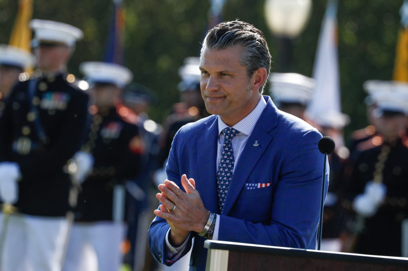 Hegset odlučio; Potez bez presedana