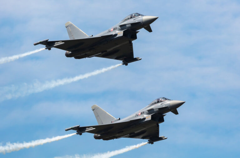 Drama: Bundesver digao „Jurofajtere“