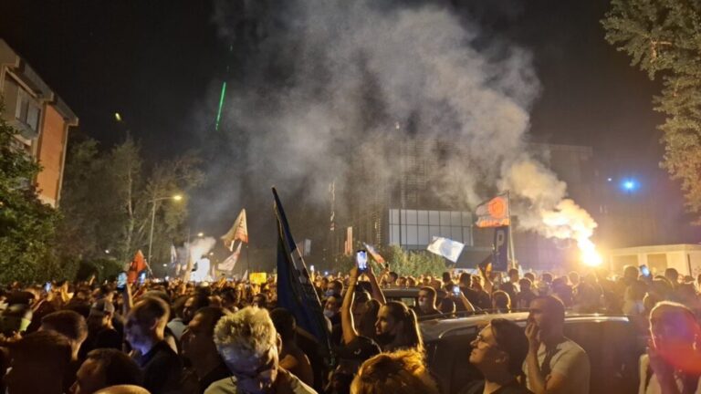 Studenti u blokadi: Institucionalno razriješenje krize odvelo bi nalogodavce sinoćnjeg varvarstva na doživotnu robiju