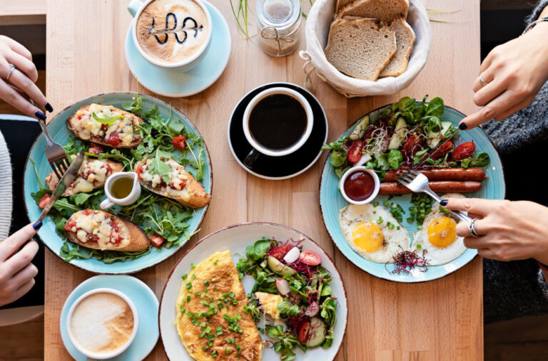 Restorani imaju novu taktiku: Ako ostaviš u tanjiru – dodatno se plaća