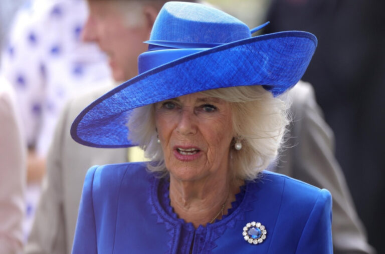 Kraljica Kamila bila žrtva seksualnog napada FOTO