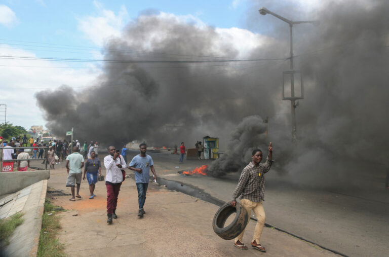 Haos u Mozambiku: Pokušano linčovanje; Petoro povređenih