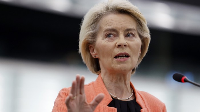 Drama iznad Balkana: Avion u kom je bila Ursula fon der Lajen jedva uspio da sleti