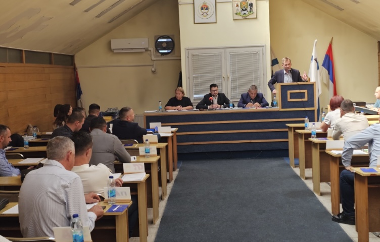 Skupština Ugljevika: Usvojen Izvještaj o izvršenju budžeta za pola godine i Plan zimske službe