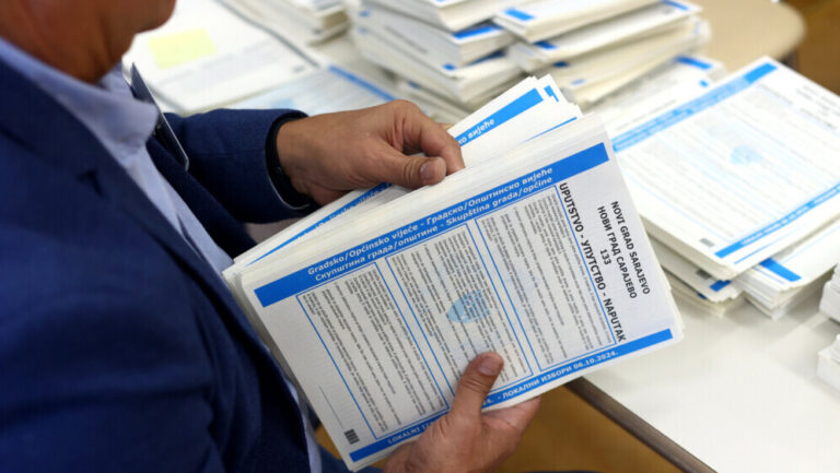 RIK odlučio: Nema prijevremenih izbora za predsjednika Republike Srpske