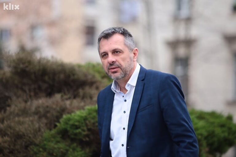 Radojičić: Ministar se postaje nepotizmom, stranačkim isticanjem, bez kvalifikacija