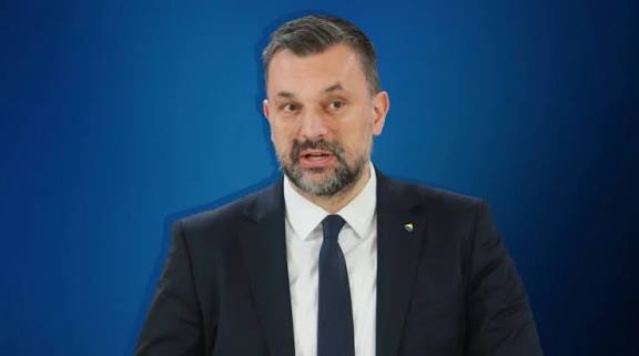 Suđenje Elmedinu Konakoviću, tužio ga policajac