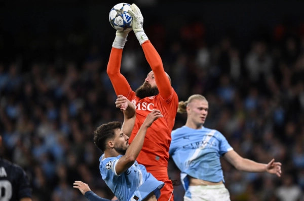 Di Lorenco koštao Napoli: Vanja Milinković Savić činio čuda, ali je Haland našao rješenje