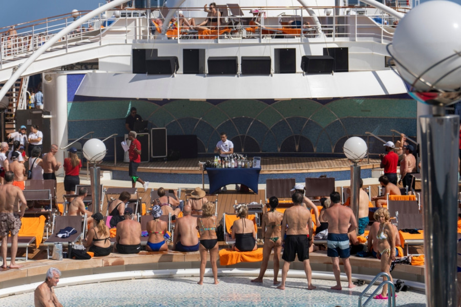 Kruzer ostavio ženu na ostrvu, ona ubrzo pronađena mrtva