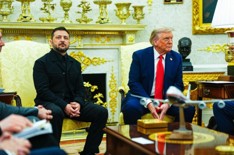 Zelenski stigao u Bijelu kuću: Dočekao ga Tramp