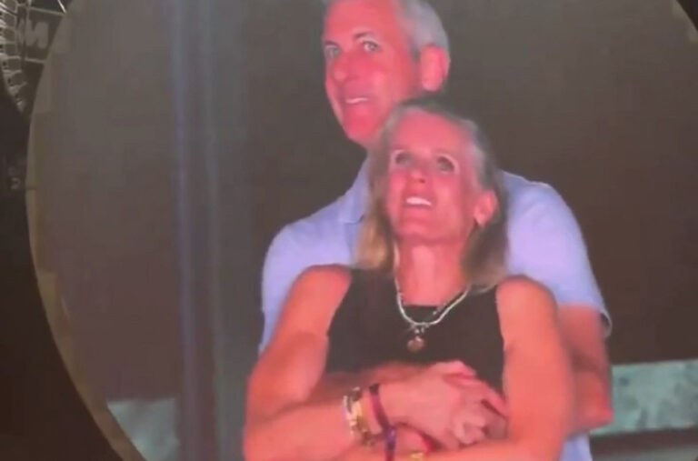 Progovorila ljubavnica moćnika 5 mjeseci nakon što su uhvaćeni na koncertu Koldpleja: Iznijela detalje o aferi