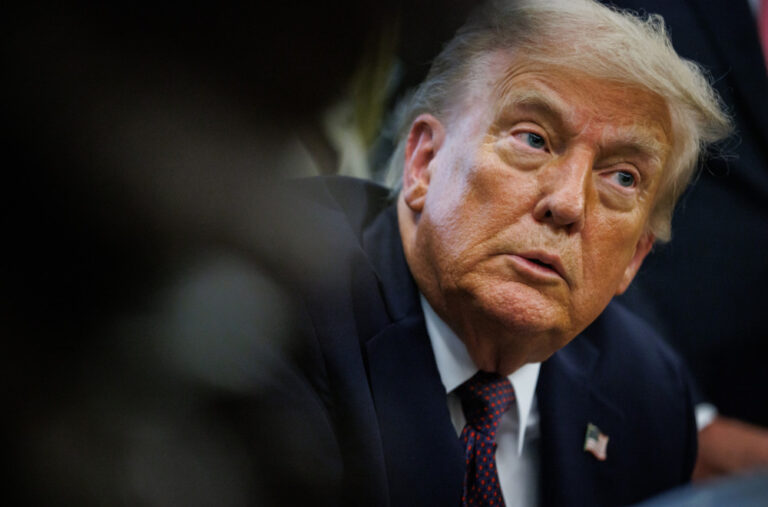 Oglasio se Tramp: „Brilijantna akcija“