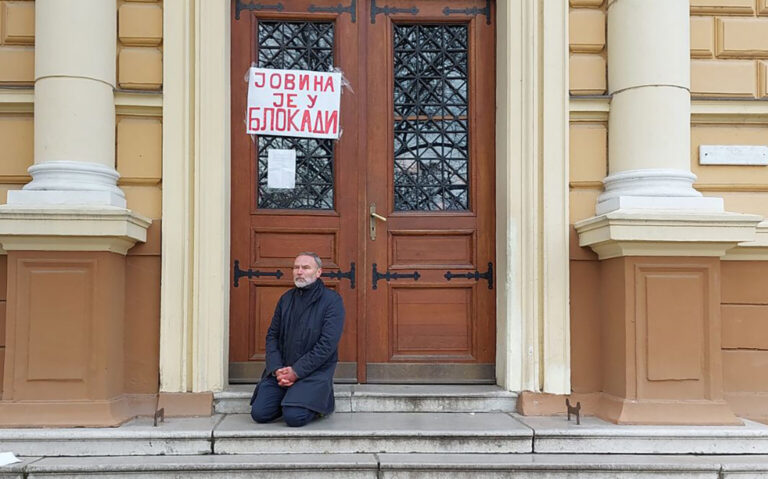 Otvoreno pismo direktora Jovine gimnazije: Devet mjeseci tražim odgovore