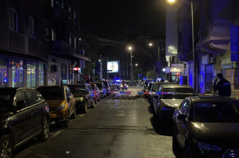 Eksplozija u stanu u Kosovskoj ulici u Beogradu: Sumnja se na plinsku bocu; Jedna osoba poginula FOTO/VIDEO