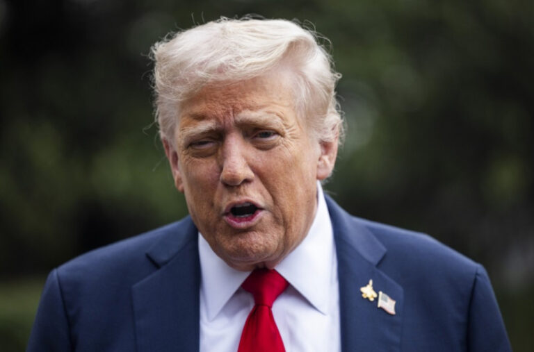 Tramp se vratio na TikTok pa poručio: „Dugujete mi mnogo“ VIDEO