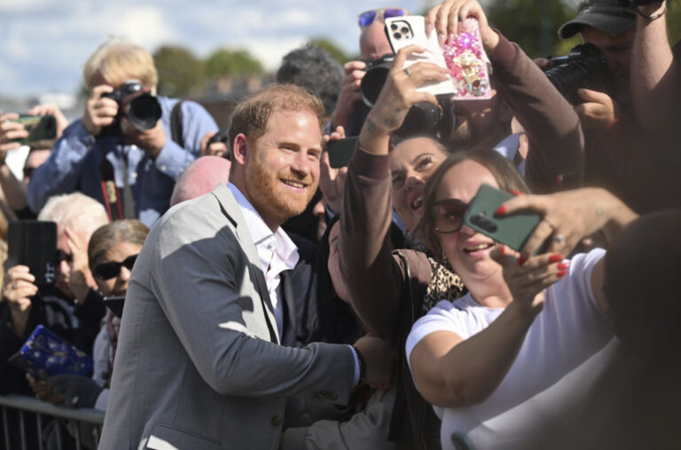 Najveća prijetnja za kraljevsku porodicu: Princa napala progoniteljka dva puta