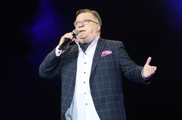 Vlada Federacije BiH donijela odluku: U ponedjeljak Dan žalosti zbog smrti Halida Bešlića