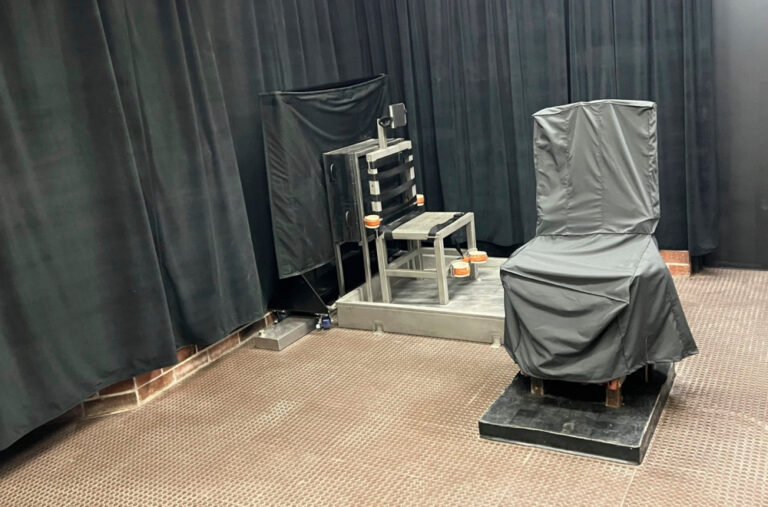 Izvršena smrtna kazna nad ubicom četvoročlane porodice: Posle 29 godina zatvora FOTO