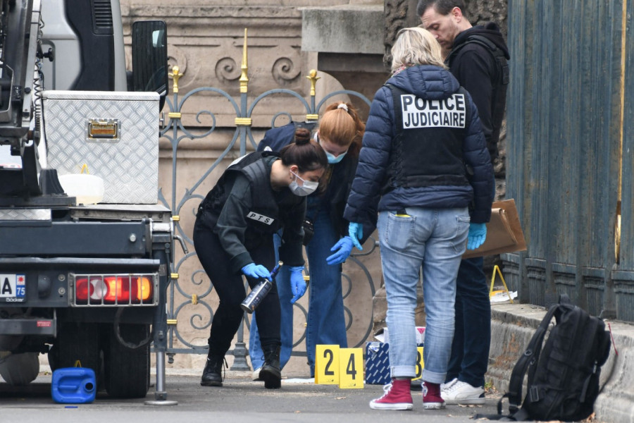 Otkrivena lista ukradenih dragocenosti iz Luvra: Pljačka veka uzdrmala svet