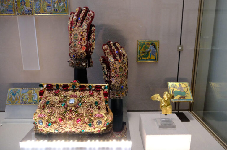 Nisu se baš potrudili: Pogodite koja je bila lozinka za video-nadzor Luvra