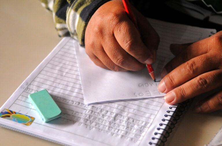 Objavljeno koliko nepismenih ljudi ima u Srbiji: Iznenađujući broj