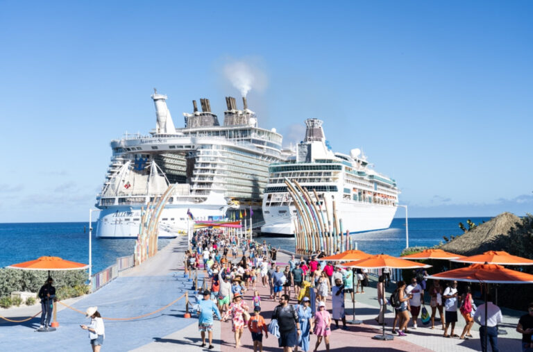 Kruzer ostavio ženu na ostrvu, ona ubrzo pronađena mrtva