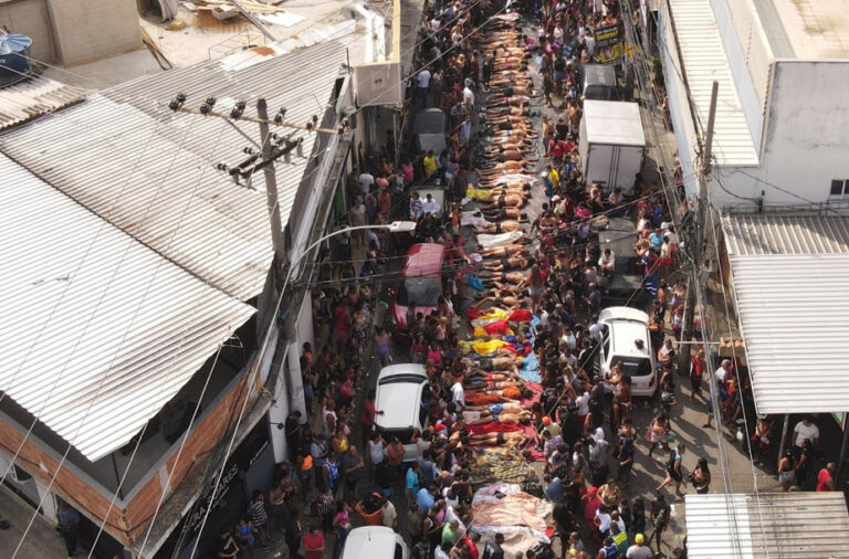 Grad u krvi: Ovo je najsmrtonosnija policijska racija u istoriji; „Tijela obezglavljena i unakažena“ FOTO/VIDEO