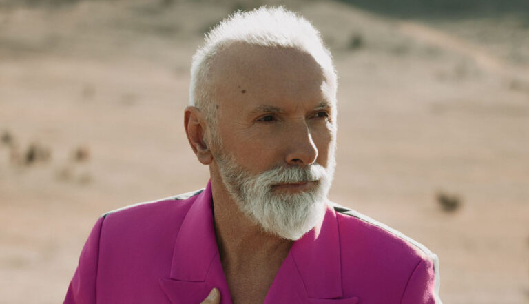 Dino Merlin se potresnim riječima oprostio od Halida: „Stigao sam da se oprostim, tiho sam mu pjevao našu pjesmu“