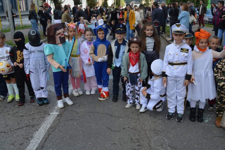 Lopare: Tradicionalnim maskanbalom završeno ovogodišnje obilježavanje Dječije nedjelje