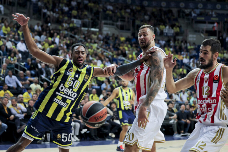 Zvezdin podvig u Istanbulu: Fenerbahče srušen bez Sferopulosa, Moneke heroj