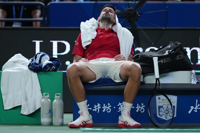 Šok! Novak eliminisan, apsolutna senzacija u polufinalu Šangaja: Najteži poraz ikada na Mastersima!