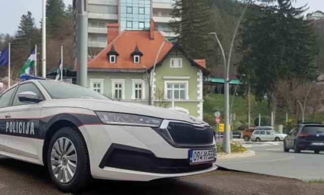 Teška nesreća kod Cazina, poginuo mladić