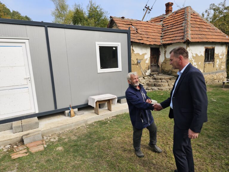 SKUĆILI SABORCA: U Ugljeviku izgrađena stambena jedinica borcu VRS