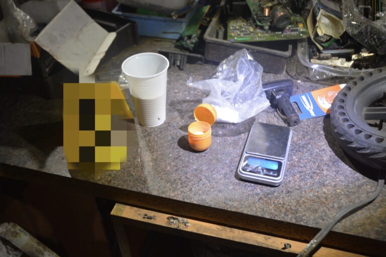 PU Bijeljina: Pretres na dvije lokacije, pronađena droga