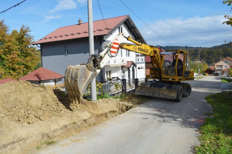 Lopare: Počeli radovi na rekonstrukciji vodovoda