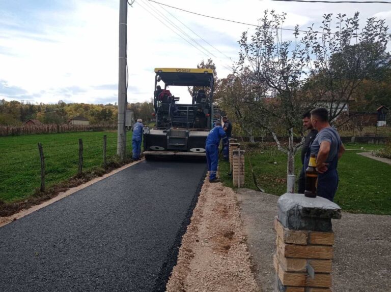 U Peljavama asfaltirane dvije dionice lokalnih puteva