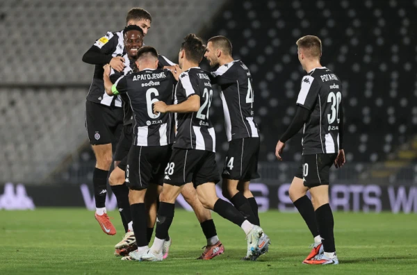 Partizan rutinski savladao Mladost iz Lučana VIDEO