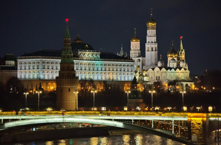 Kremlj otkriva: Razgovor Putina i Trampa trajao sat i 15 minuta; Ovo su detalji