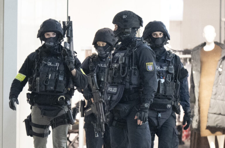 Drama u Berlinu: Policija na nogama; Uhapšen muškarac zbog planiranja džihadističkog napada FOTO