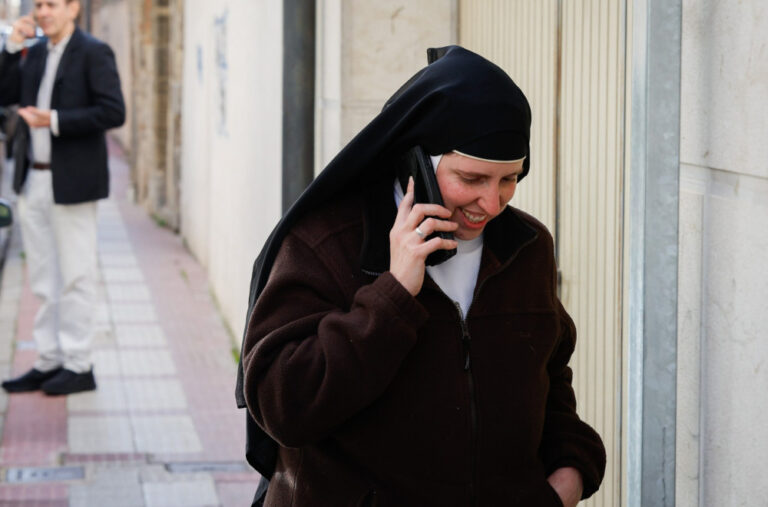 Tri kaluđerice odbjegle iz doma: Smiju da ostanu u manastiru, ali… FOTO