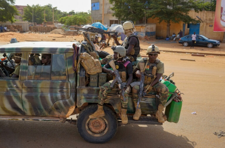 Horor u Nigeriji: Naoružani napadači oteli 25 djevojčica iz škole